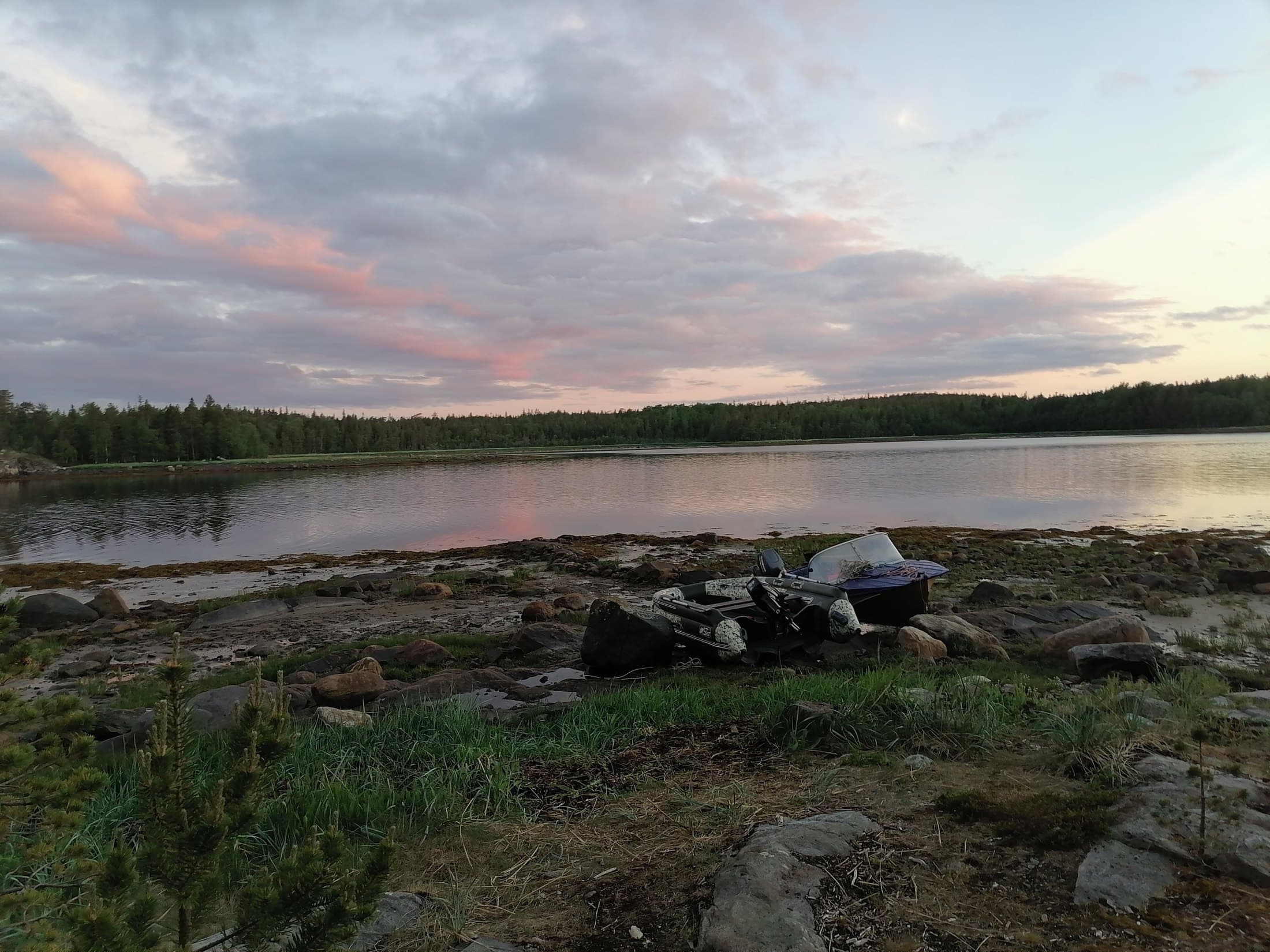 Белое море и северный берег у поселка Чупа